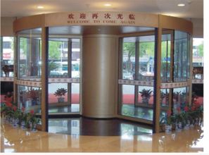 三翼手動旋轉門 森堡尼門窗