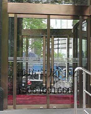 山東仿古銅肯德基門廠家,古銅拉絲肯德基門圖片,臨朐寶龍門業